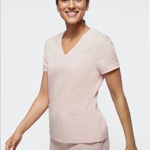 jaanuu pink three pocket scrub top